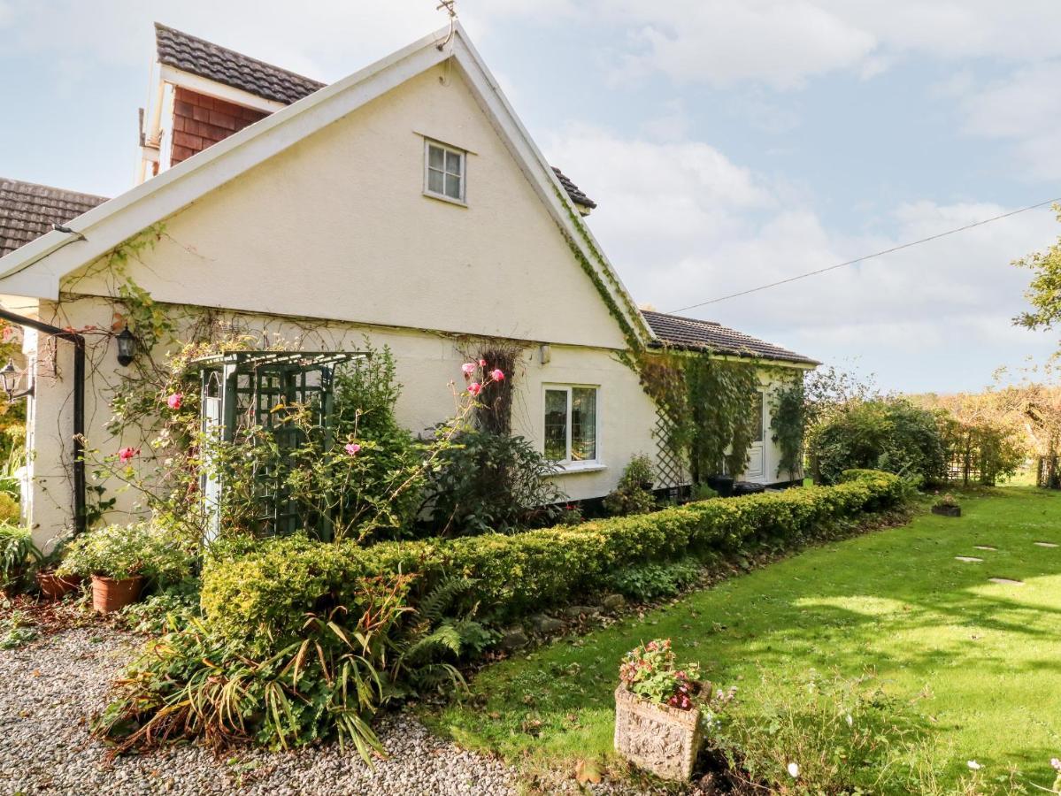 Claire'S Cottage Poughill  Екстериор снимка